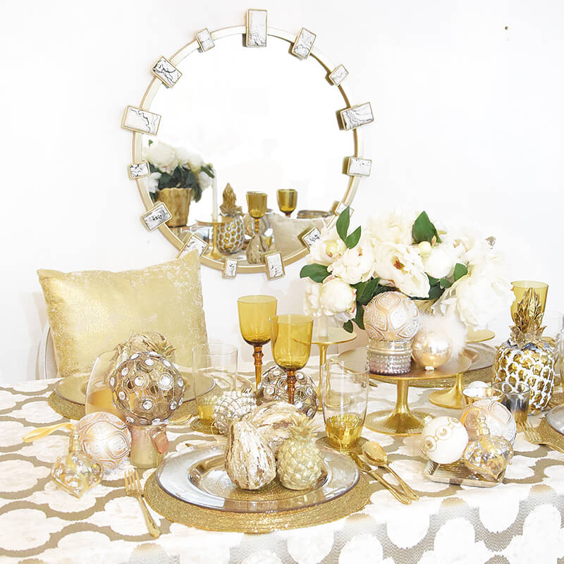 Pure Glam: Dinner in Gold