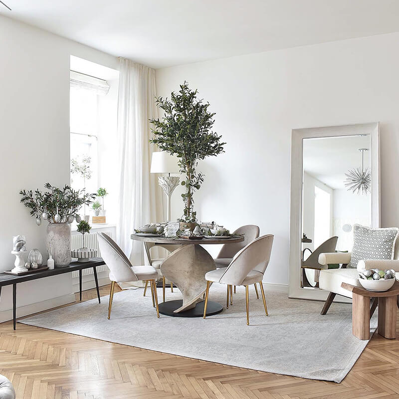 Speisezimmer mit elegantem Schwung