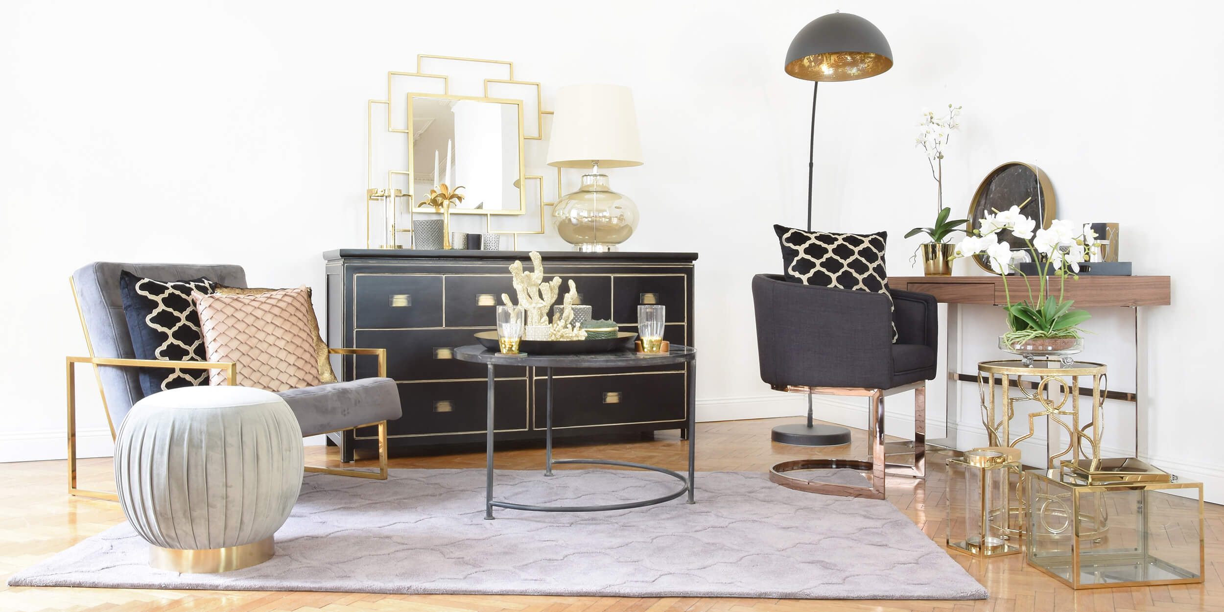 Get the Look: Home Office Elegance - Büro in Gold & Schwarz