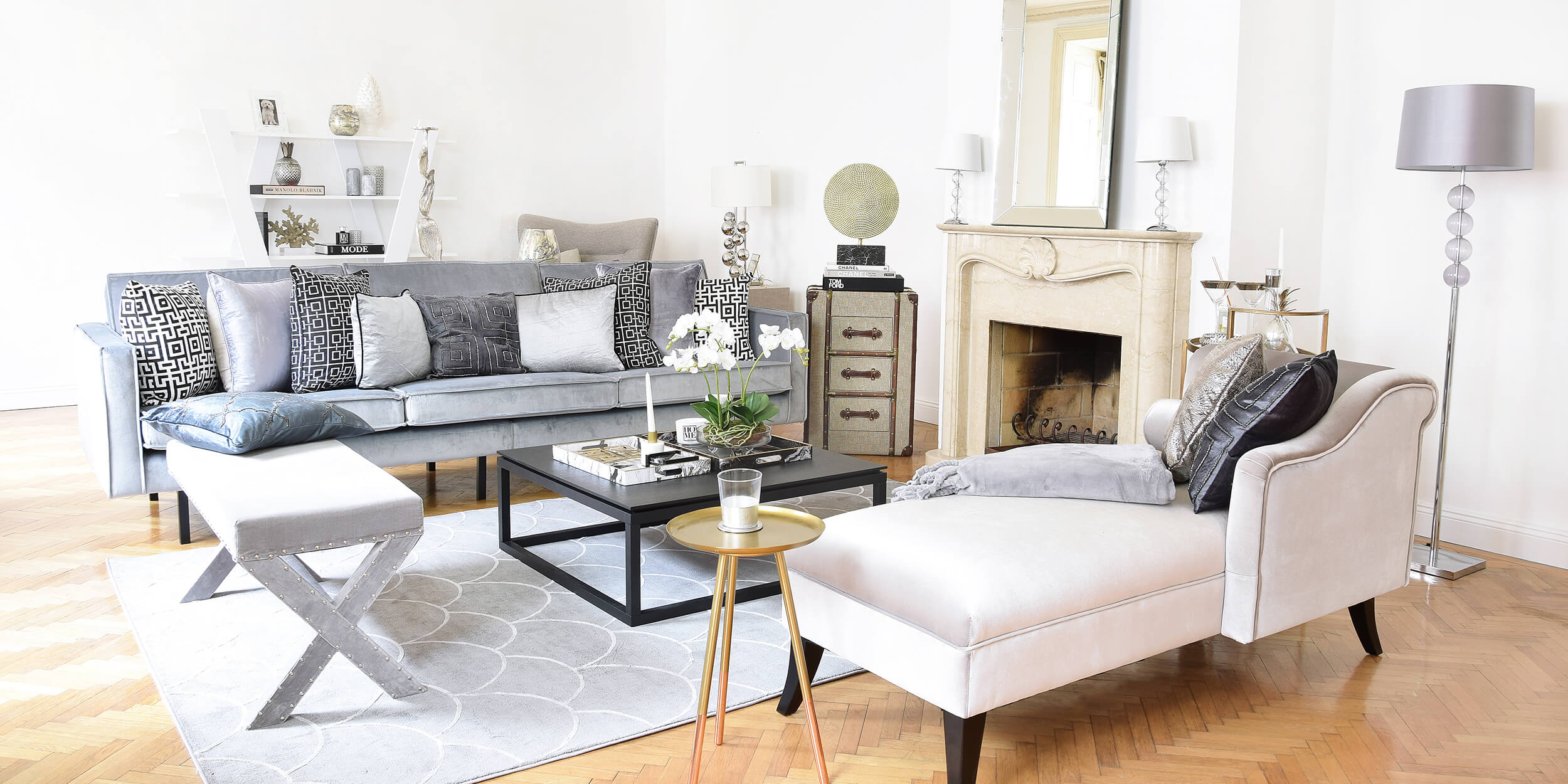 Get the Look: Grey Velvet Loft Love! Wohnzimmerlounge in grauem Samt 