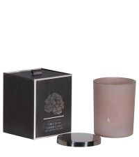 Duftkerze White Flower in matt roséfarbenem Glas mit schwarzer Box