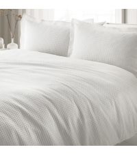 weiße Baumwoll-Bettwäsche mit Waffelpikee und Stehsaum
