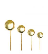 4er-Set goldene Deko-Löffel in unterschiedlichen Größen aus poliertem Messing in Antik-Optik