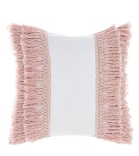 weiße Kissenhülle aus Baumwolle verziert mit gehäkelten Kordeln & Fransen in rosa