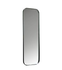 großer, länglicher Spiegel mit abgerundeten Kanten und zartem Rahmen aus schwarzem Metall