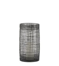 Laterne in Zylinderform aus zartem Metall in abstrakter Gitter-Optik, schwarz