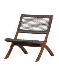 In- und Outdoor Klappstuhl aus Eukalyptusholz mit geflochtener Sitzfläche, dunkelbraun