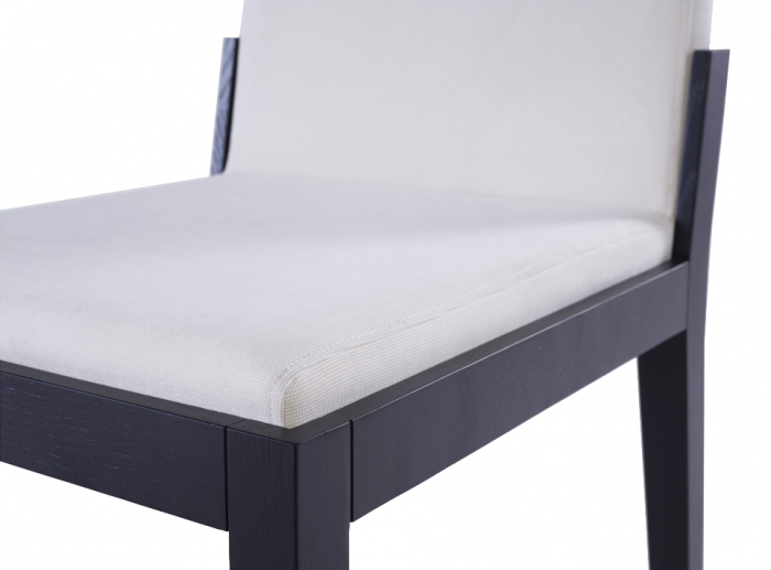Moderner Sessel Mit Hellbeigem Stoffbezug Rahmen Wenge Furniert