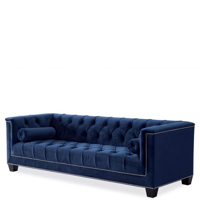 Samtsofa In Edlem Blau Mit Knopfheftung Und Nieten