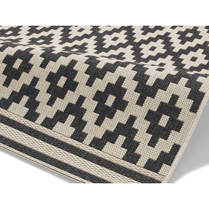 Teppich Mit Geometrischem Muster Im Ethno Stil Schwarz Und Sandfarben